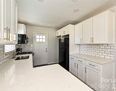 1935 Irma Street - Photo Thumbnail 5
