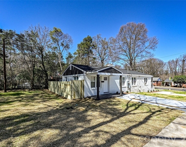 1935 Irma Street - Photo Thumbnail 19