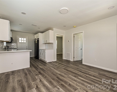 1935 Irma Street - Photo Thumbnail 4