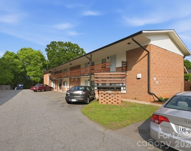 268 Ne Church Street N - Photo Thumbnail 9