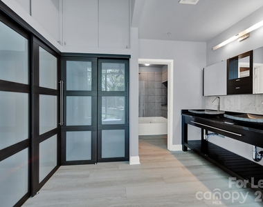 210 N Church Street - Photo Thumbnail 16