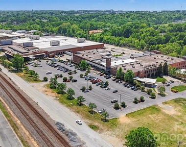 836 Chastain Avenue - Photo Thumbnail 45