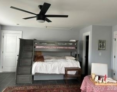 2413 Woodward Avenue - Photo Thumbnail 7