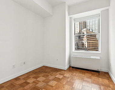 Exchange Place - Photo Thumbnail 6
