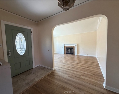 115 S Granada - Photo Thumbnail 2