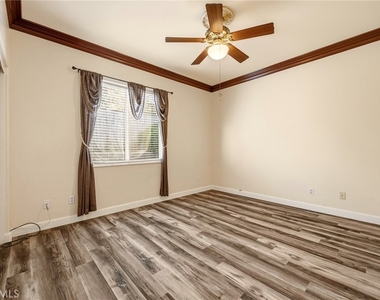 13724 Beaconsfield - Photo Thumbnail 23
