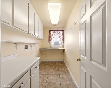 13724 Beaconsfield - Photo Thumbnail 16
