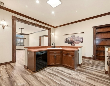 13724 Beaconsfield - Photo Thumbnail 15
