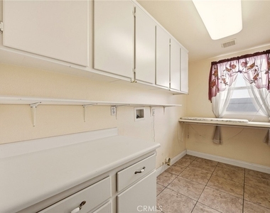 13724 Beaconsfield - Photo Thumbnail 12