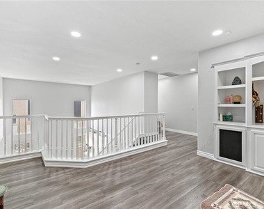 15881 Madelyn Court - Photo Thumbnail 21