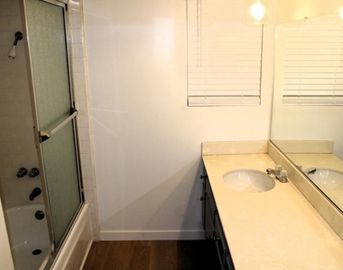 9642 Yolanda Avenue - Photo Thumbnail 28