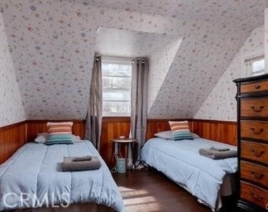 301 E Barker - Photo Thumbnail 16