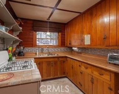 301 E Barker - Photo Thumbnail 5