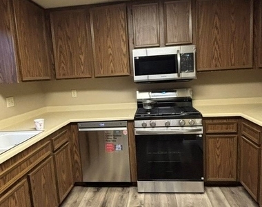 1344 Sierra Seneca - Photo Thumbnail 14