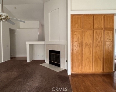 1066 Birch Lane - Photo Thumbnail 8