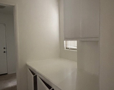 1066 Birch Lane - Photo Thumbnail 15