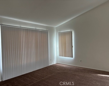 1066 Birch Lane - Photo Thumbnail 2