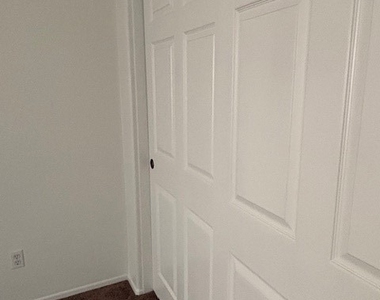 1066 Birch Lane - Photo Thumbnail 18