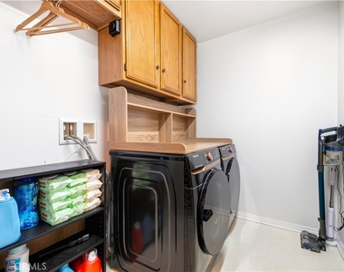 43023 Artesia Court - Photo Thumbnail 20
