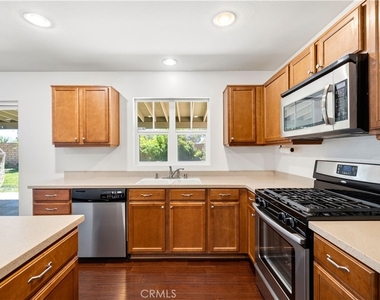 43023 Artesia Court - Photo Thumbnail 4