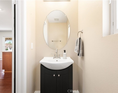 43023 Artesia Court - Photo Thumbnail 16