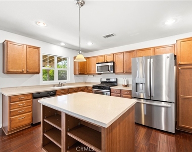 43023 Artesia Court - Photo Thumbnail 2