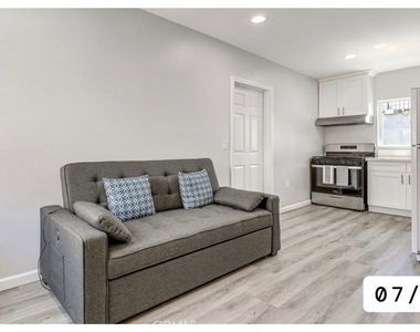 1816 W 22nd - Photo Thumbnail 14