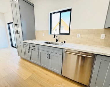 7744 1/2 Vassar Avenue - Photo Thumbnail 5