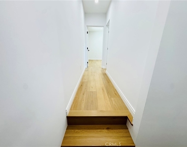 7744 1/2 Vassar Avenue - Photo Thumbnail 15