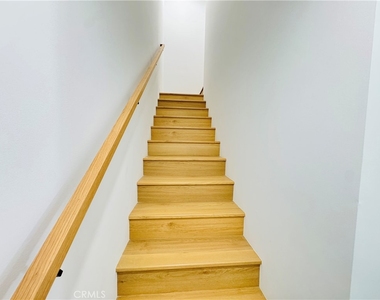 7744 1/2 Vassar Avenue - Photo Thumbnail 14