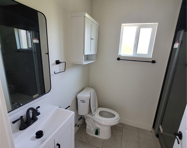 11864 Borden Avenue - Photo Thumbnail 8