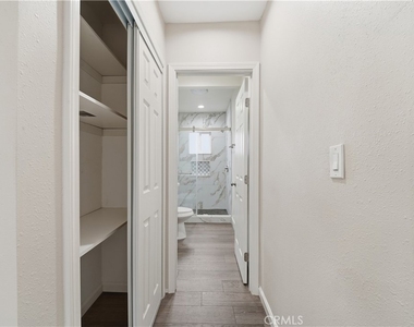 7620 Variel Avenue - Photo Thumbnail 24