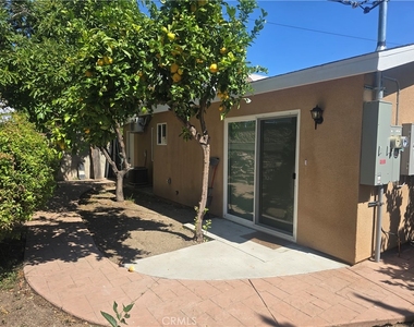 421 W Lexington - Photo Thumbnail 19