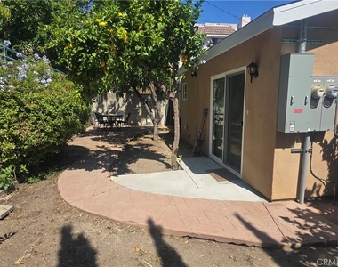 421 W Lexington - Photo Thumbnail 18