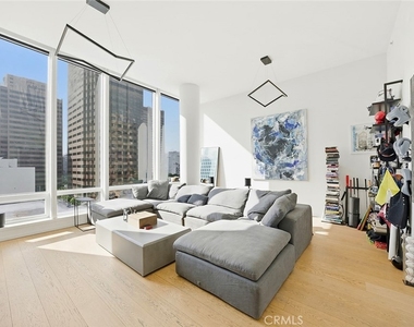 877 Francisco - Photo Thumbnail 20