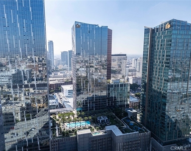 877 Francisco - Photo Thumbnail 8