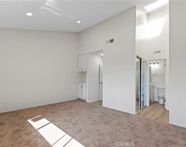 12750 Centralia Street - Photo Thumbnail 20