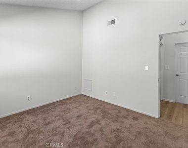 12750 Centralia Street - Photo Thumbnail 11