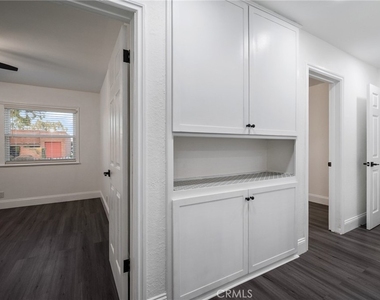 2023 Border Avenue - Photo Thumbnail 25