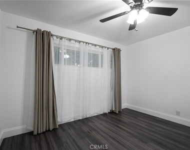 2023 Border Avenue - Photo Thumbnail 34