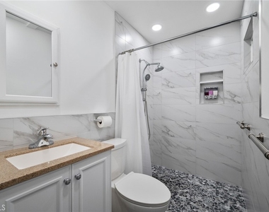 2023 Border Avenue - Photo Thumbnail 32