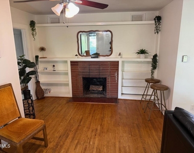 3216 Sherwood Avenue - Photo Thumbnail 5