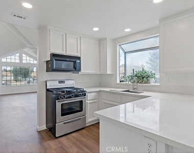 39563 Chabot Circle - Photo Thumbnail 8