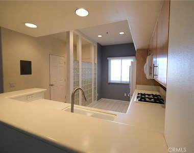 200 Pacific Coast Hwy - Photo Thumbnail 31