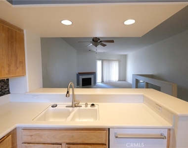 200 Pacific Coast Hwy - Photo Thumbnail 28