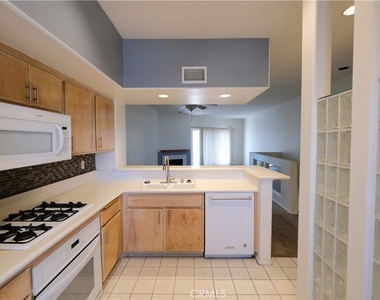 200 Pacific Coast Hwy - Photo Thumbnail 27
