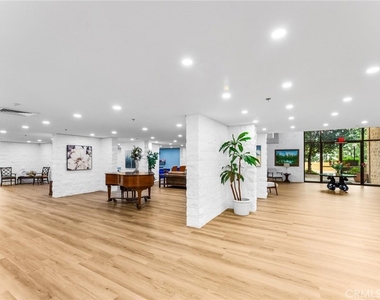 24055 Paseo Del Lago - Photo Thumbnail 18