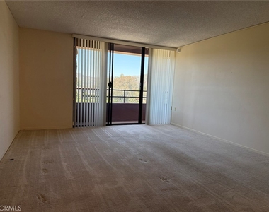 24055 Paseo Del Lago - Photo Thumbnail 5