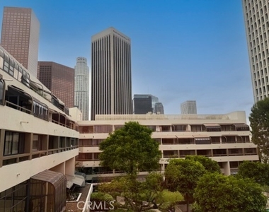 121 S Hope Street - Photo Thumbnail 11