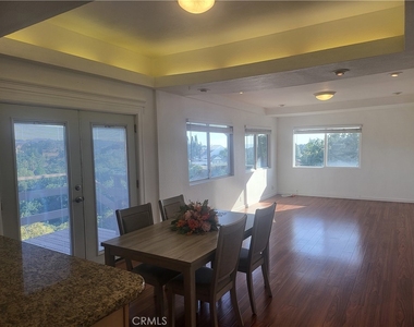 2400 Indian Creek - Photo Thumbnail 1